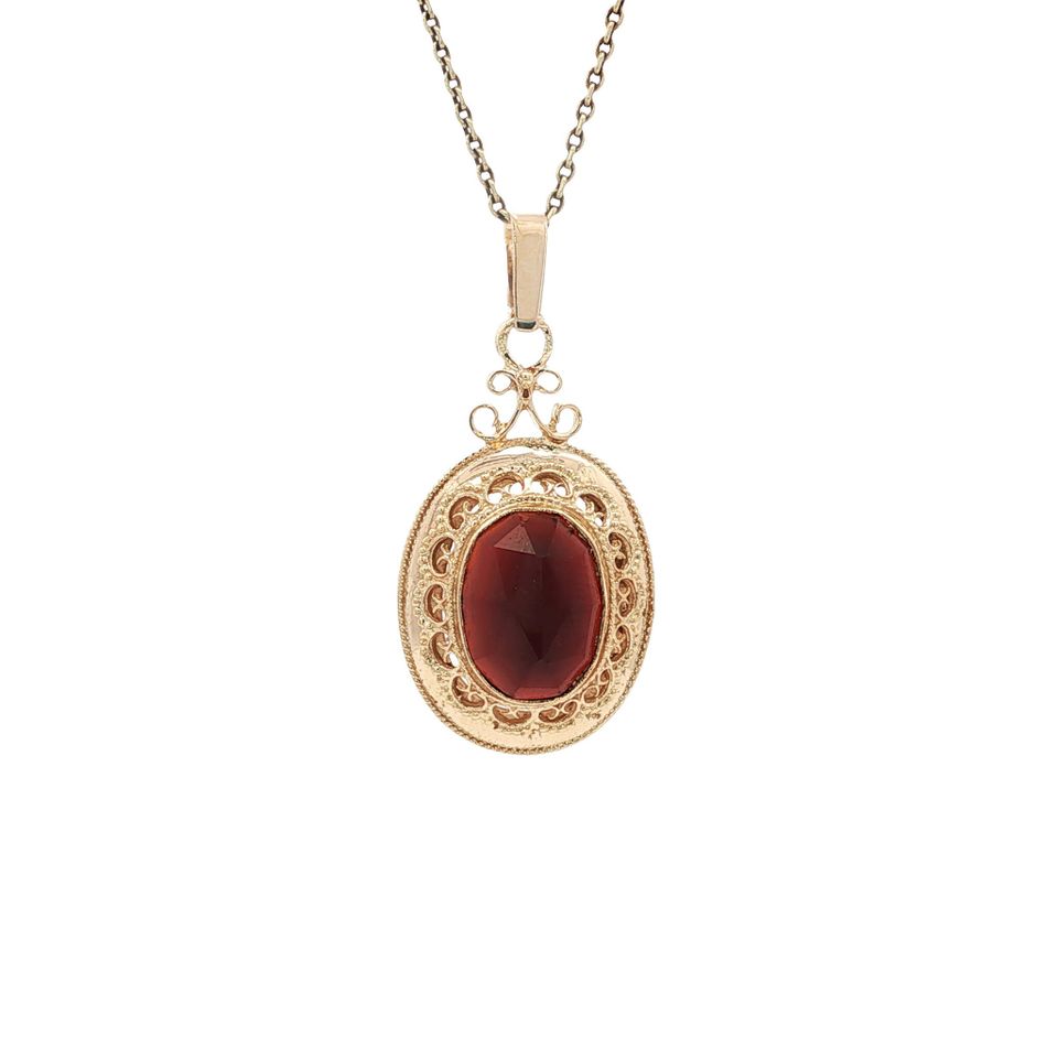 Vintage 14K Gold Pendant with Garnet