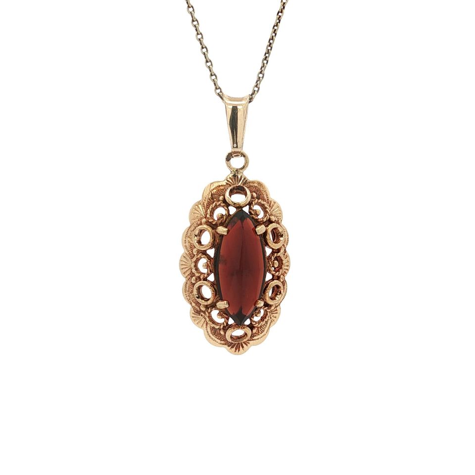 Vintage 14K Gold Pendant with Garnet