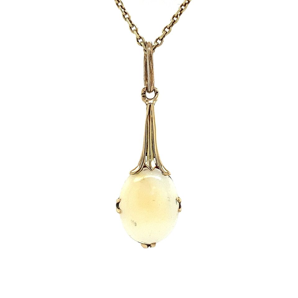 Vintage 14K Gold Pendant with Opal