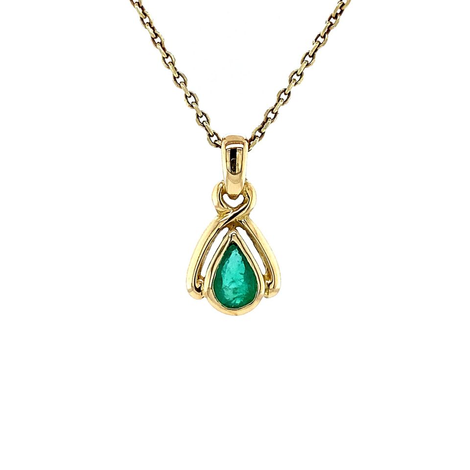 Vintage 14K Gold Pendant with Emerald