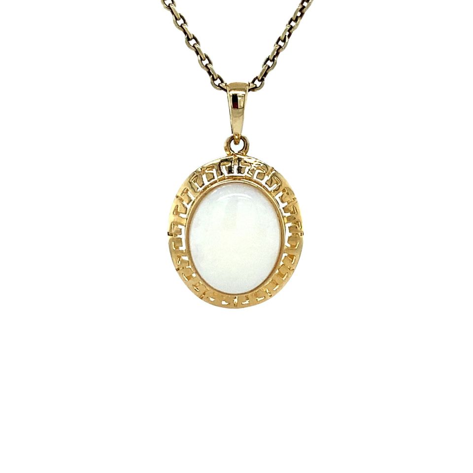 Vintage 14K Gold Pendant with Opal
