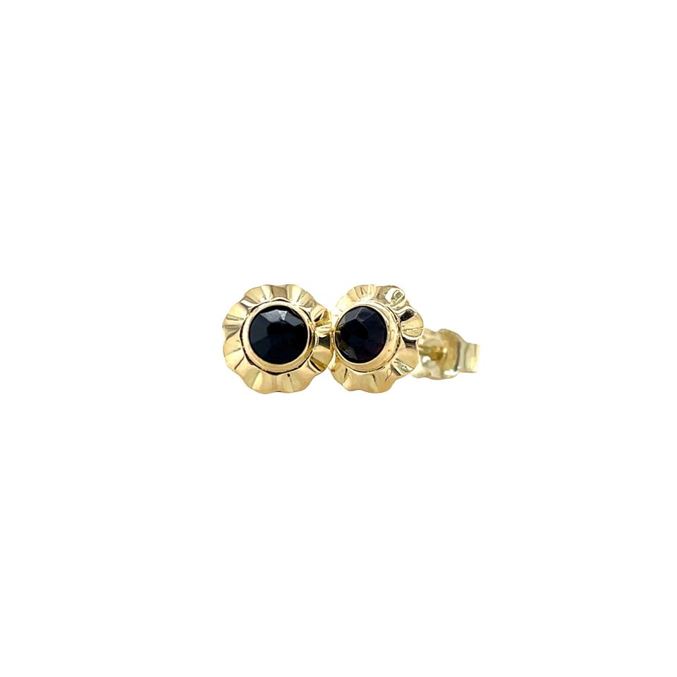 Vintage 14K Gold Stud Earrings with Garnet