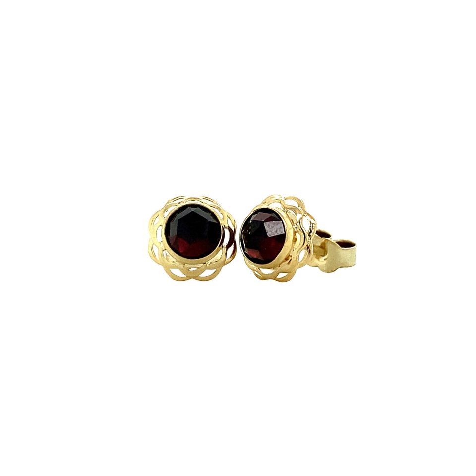 Vintage 14K Gold Stud Earrings with Garnet