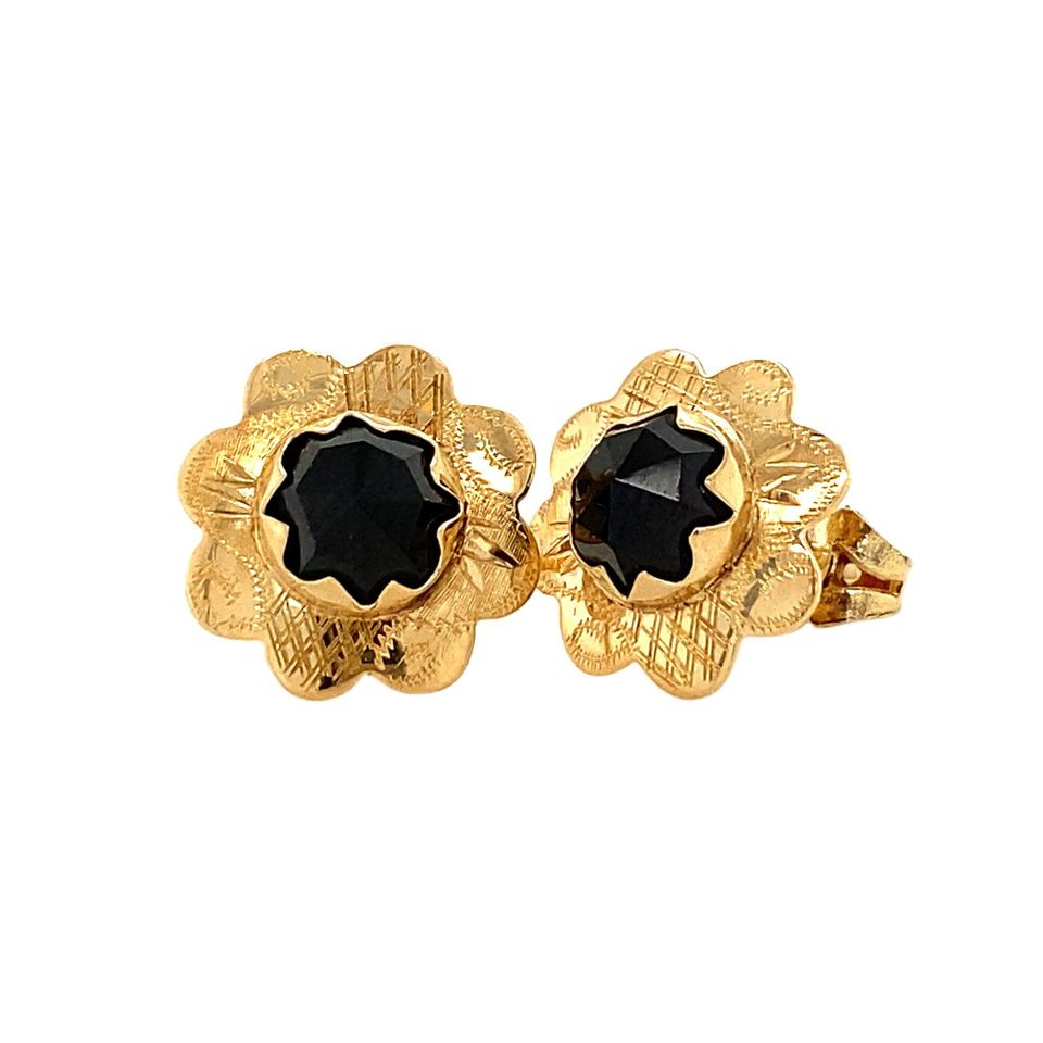 Vintage 14K Gold Stud Earrings with Garnet