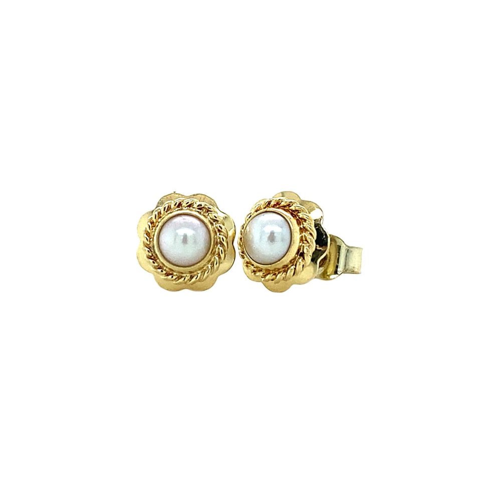 Vintage 14K Gold Stud Earrings with Pearl
