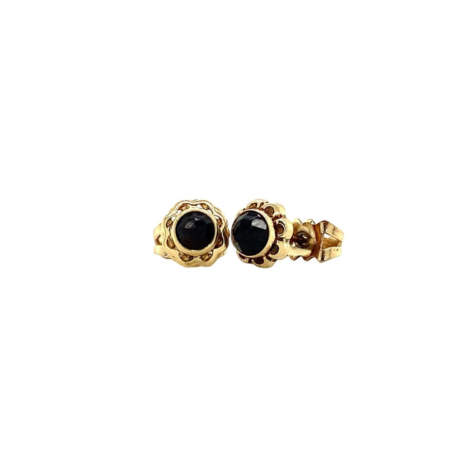 Vintage 14K Gold Stud Earrings with Garnet