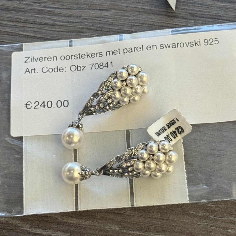 Vintage Sterling Silver Stud Earrings with Pearl and Swarovski