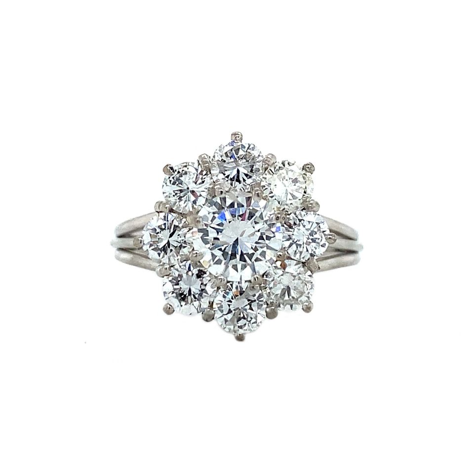 Vintage White Gold Cluster Ring with Diamond