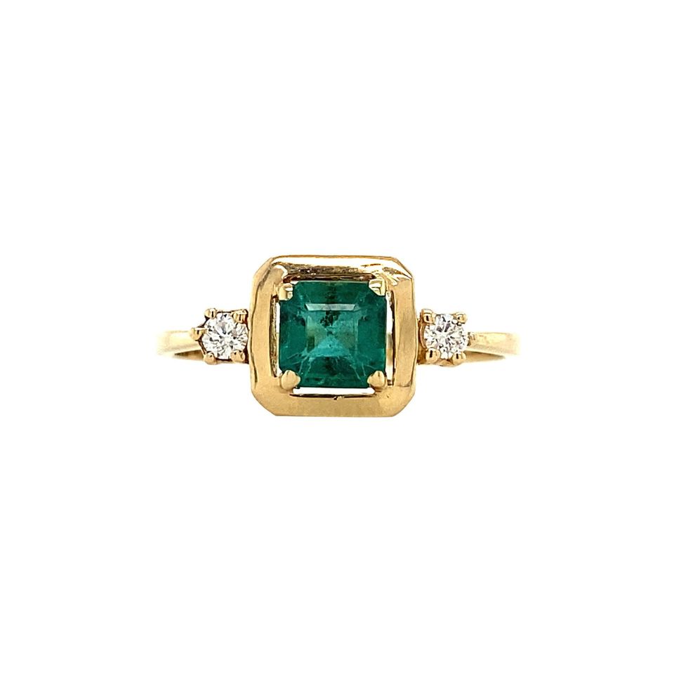 Vintage 14K Gold Ring with Emerald and Diamond