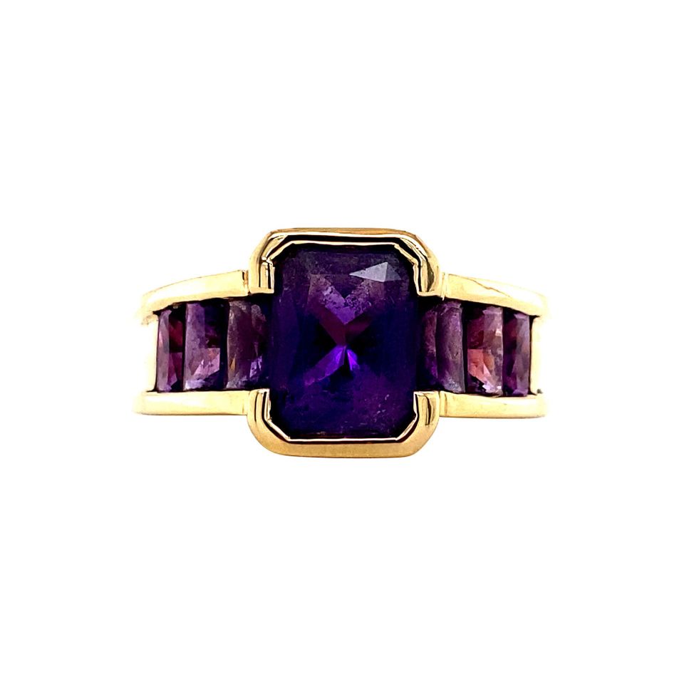 Vintage 18K Gold Ring with Amethyst