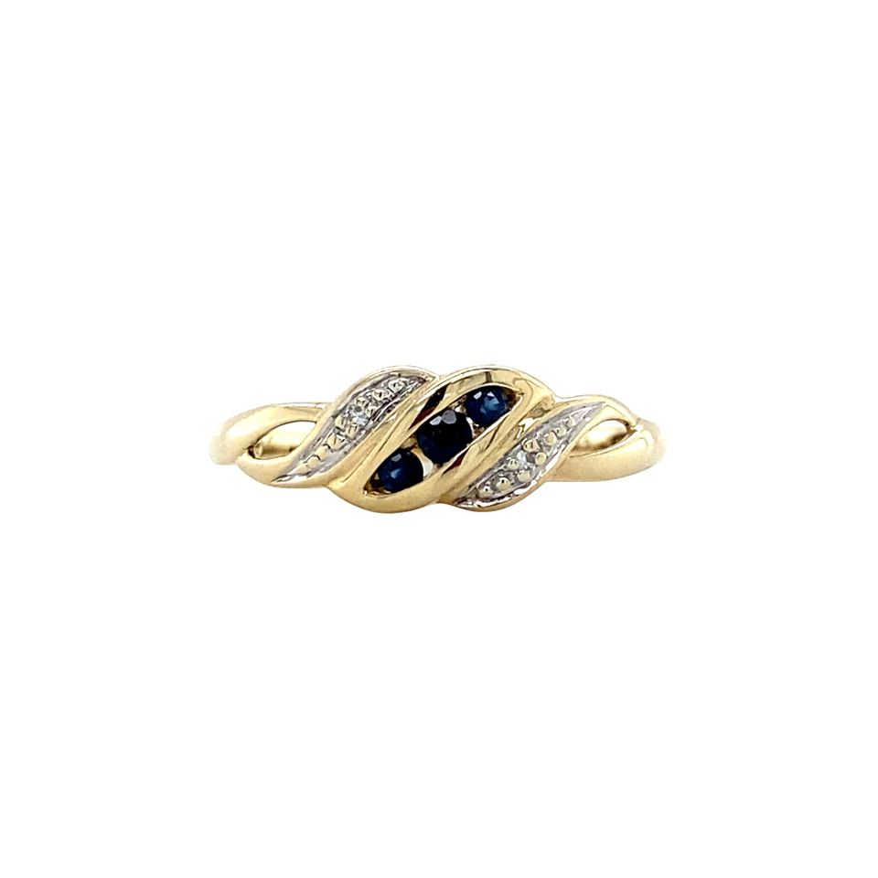 Vintage 14K Gold Ring with Sapphire and Diamond