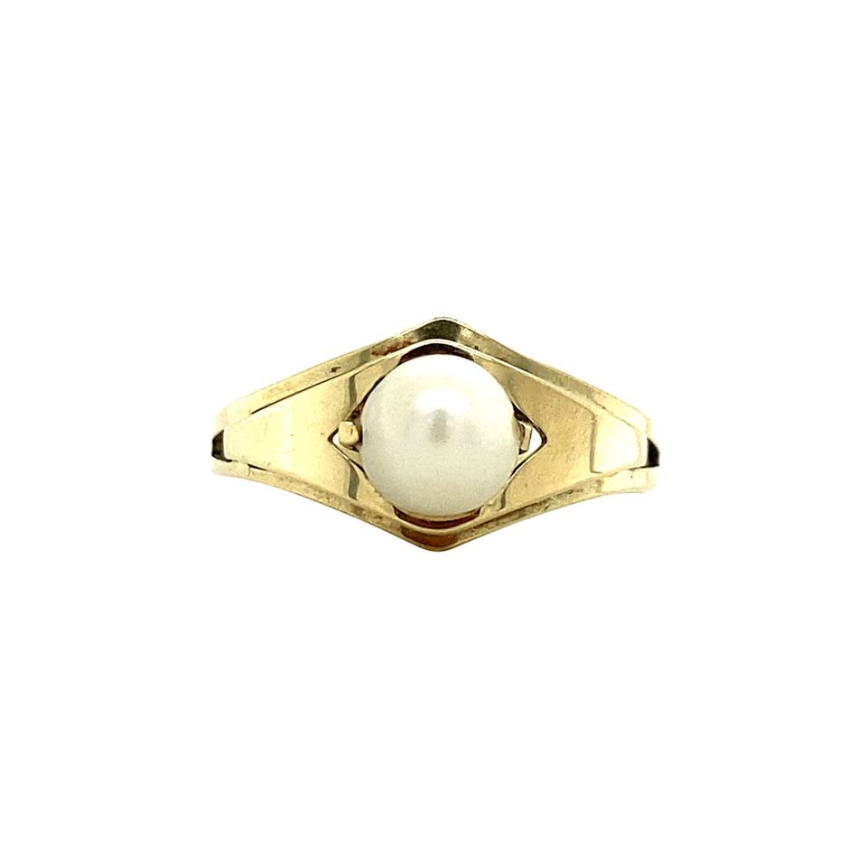 Vintage 14K Gold Ring with Pearl