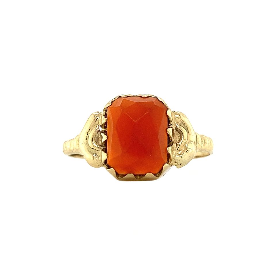 Vintage 14K Gold Ring with Carnelian