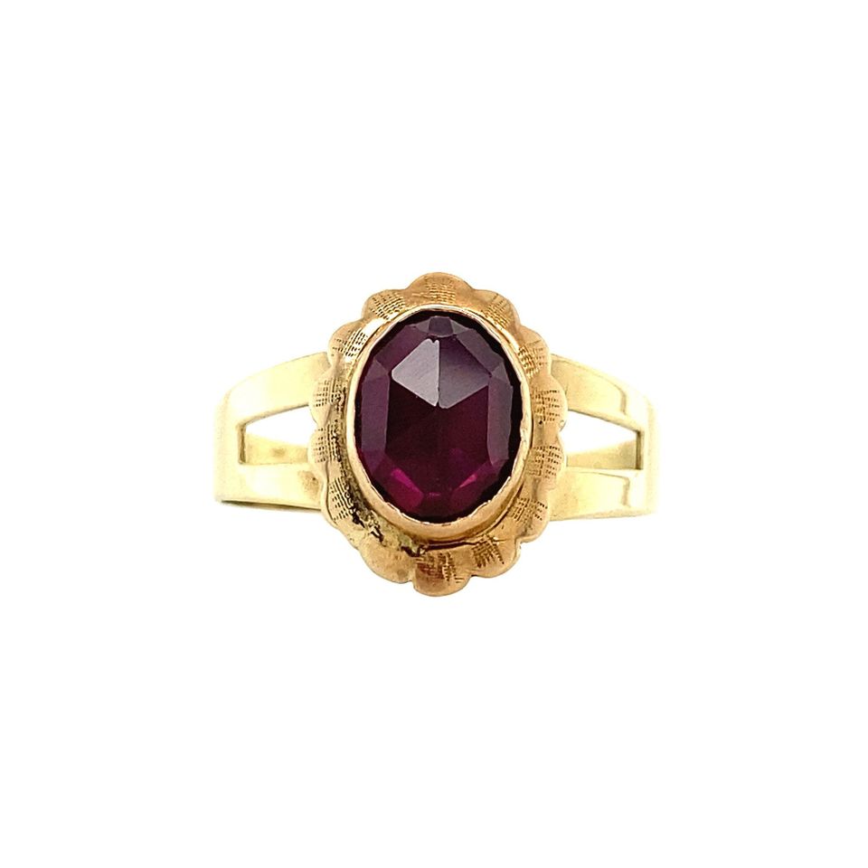 Vintage 14K Gold Ring with Ruby
