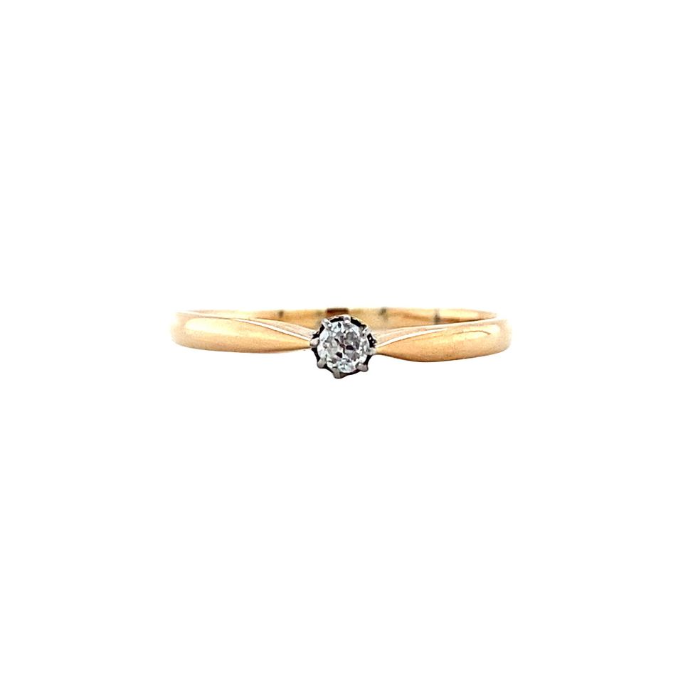 Vintage 14K Gold Solitaire Ring with Diamond