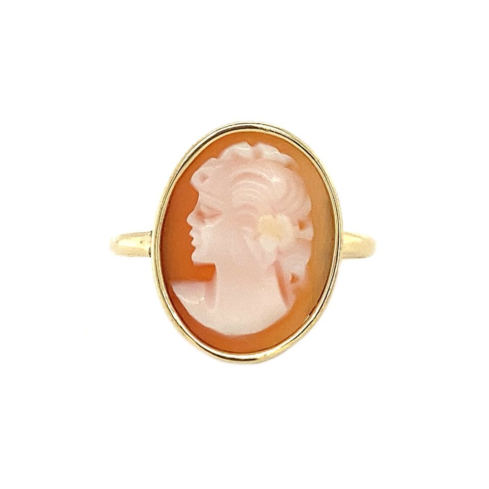 Vintage 14K Gold Ring with Cameo