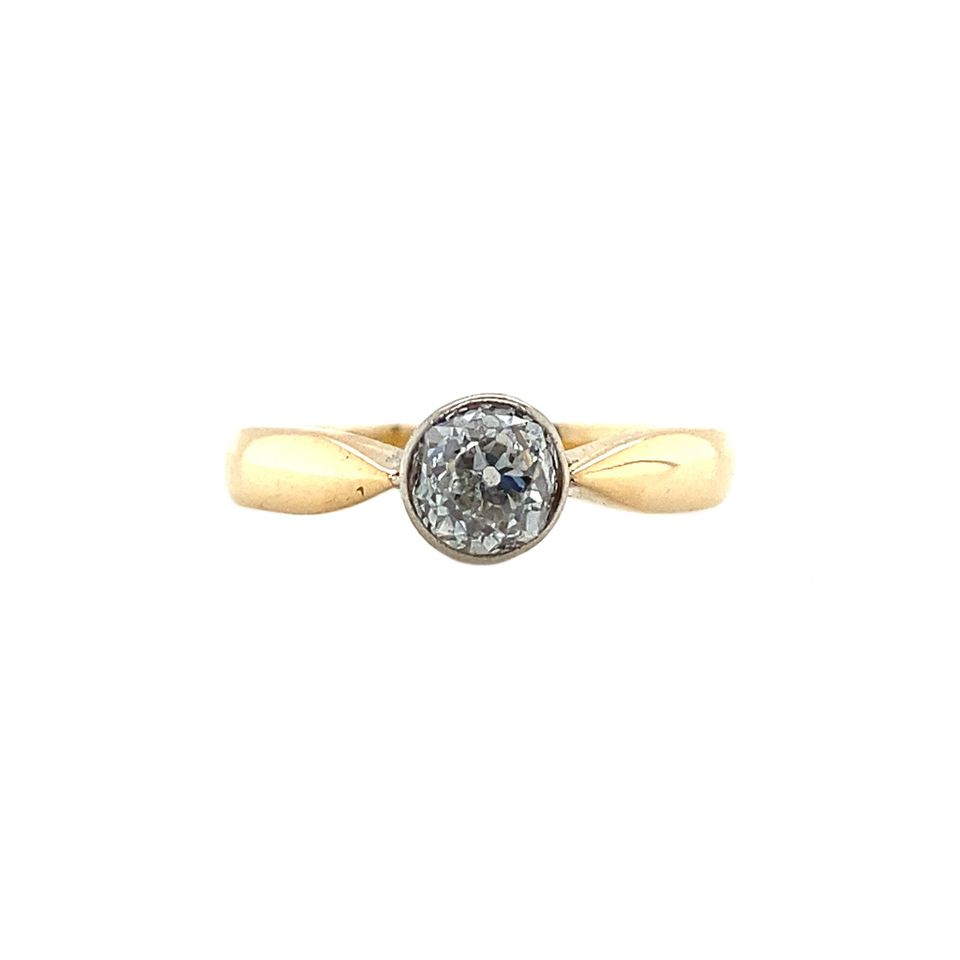 Vintage 14K Gold Ring with Diamond