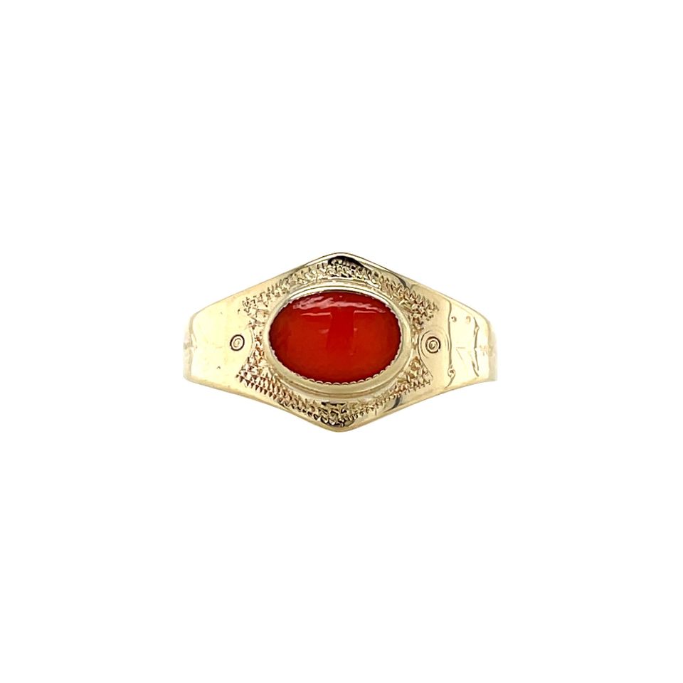 Vintage 14K Gold Ring with Red Coral