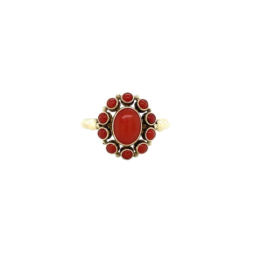 Vintage 14K Gold Ring with Red Coral