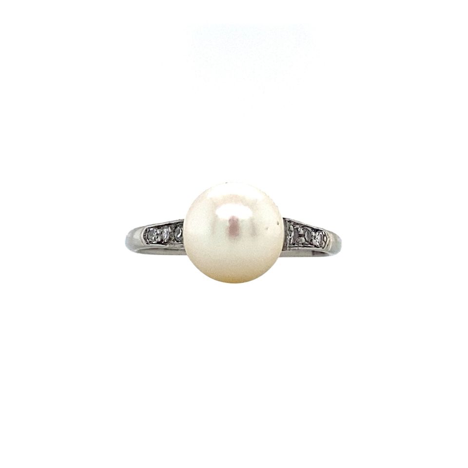 Vintage 14K White Gold Ring with Pearl and Diamond