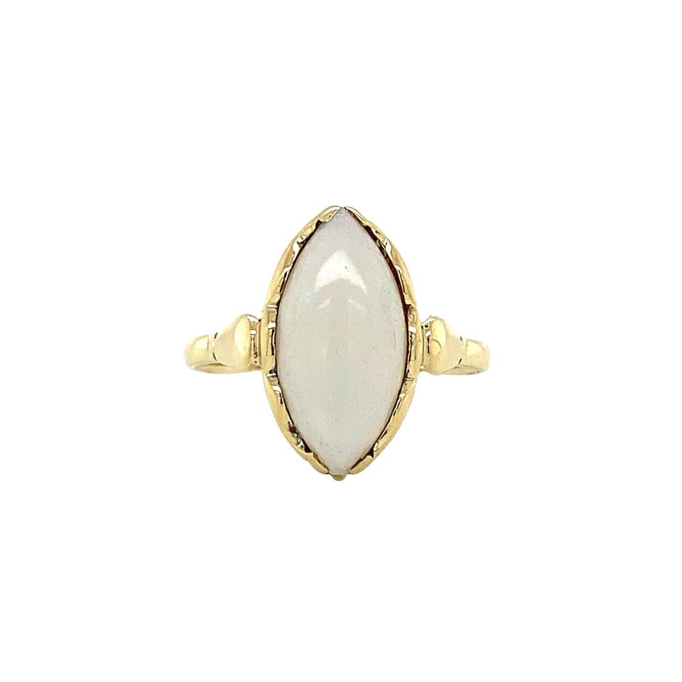 Vintage 14K Gold Ring with Opal