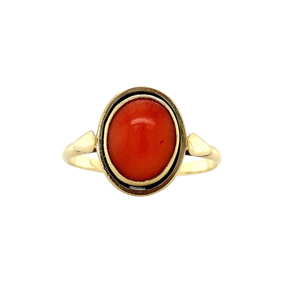 Vintage 14K Gold Ring with Red Coral