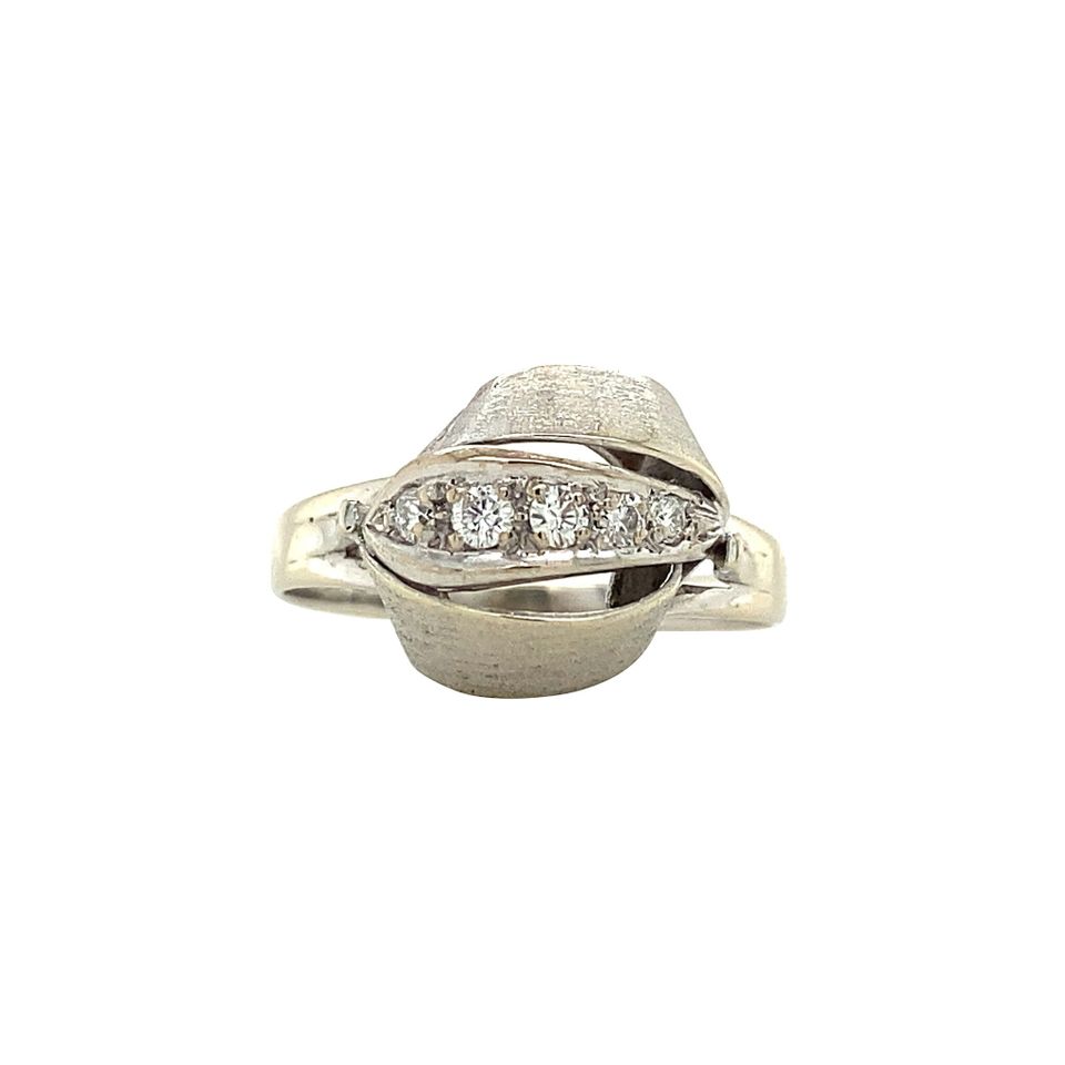 Vintage 14K White Gold Ring with Diamond