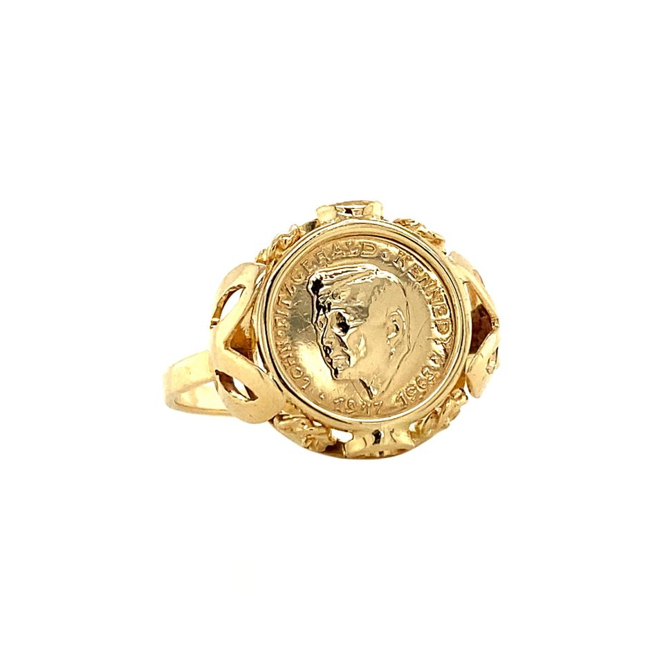 Vintage 14K Gold Ring with Coin