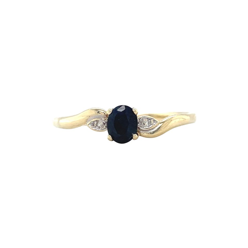 Vintage 14K Gold Ring with Sapphire and Diamond