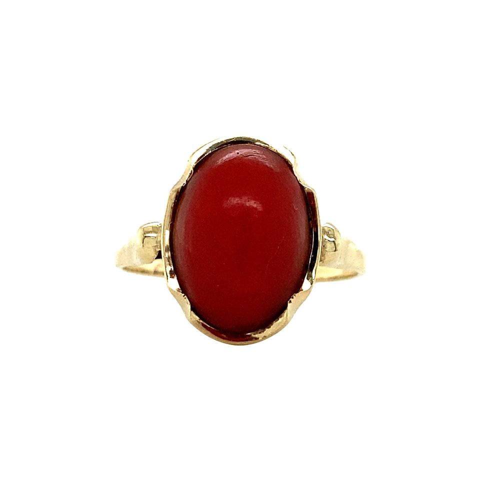 Vintage 14K Gold Ring with Red Coral