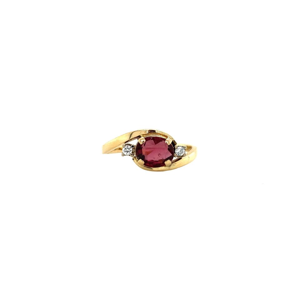 Vintage 14K Gold Ring with Cubic Zirconia and Garnet