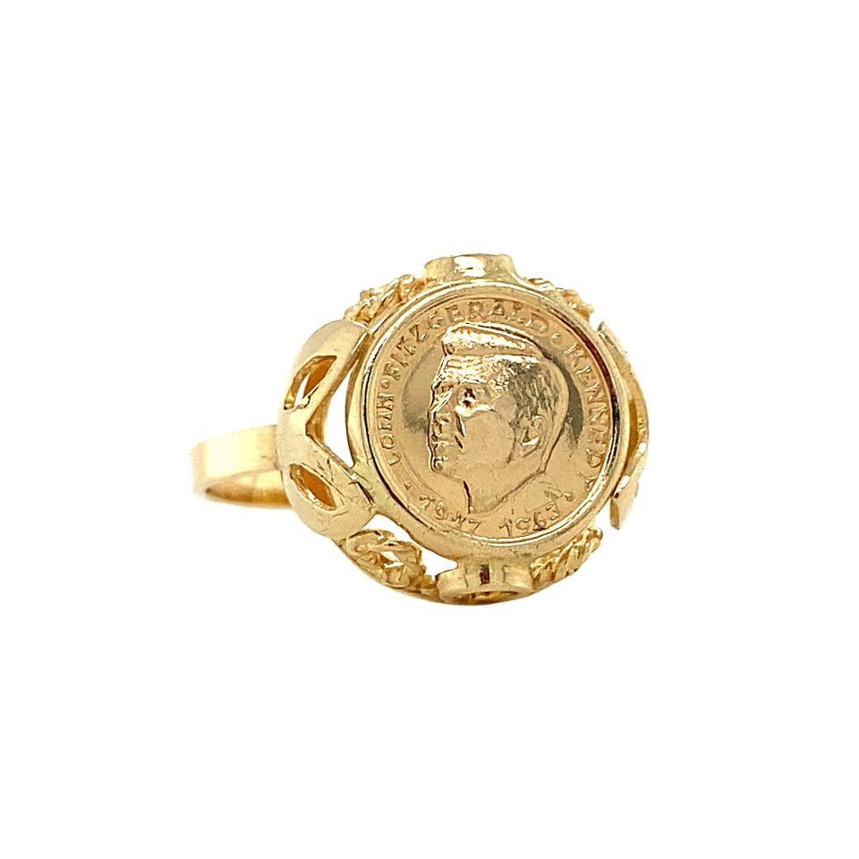 Vintage 14K Gold Ring with Coin