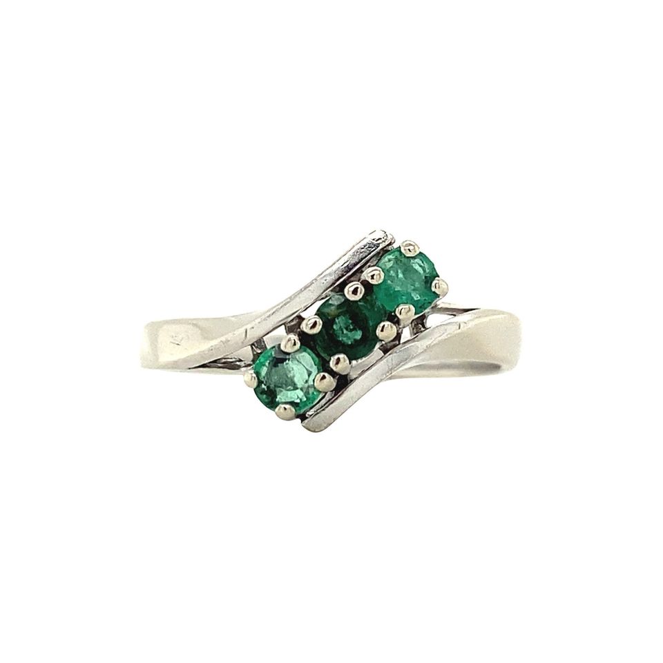 Vintage 14K White Gold Ring with Emerald