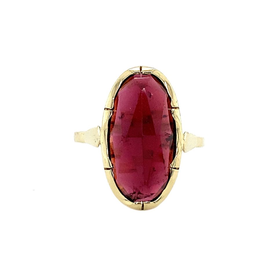 Vintage 14K Gold Ring with Garnet
