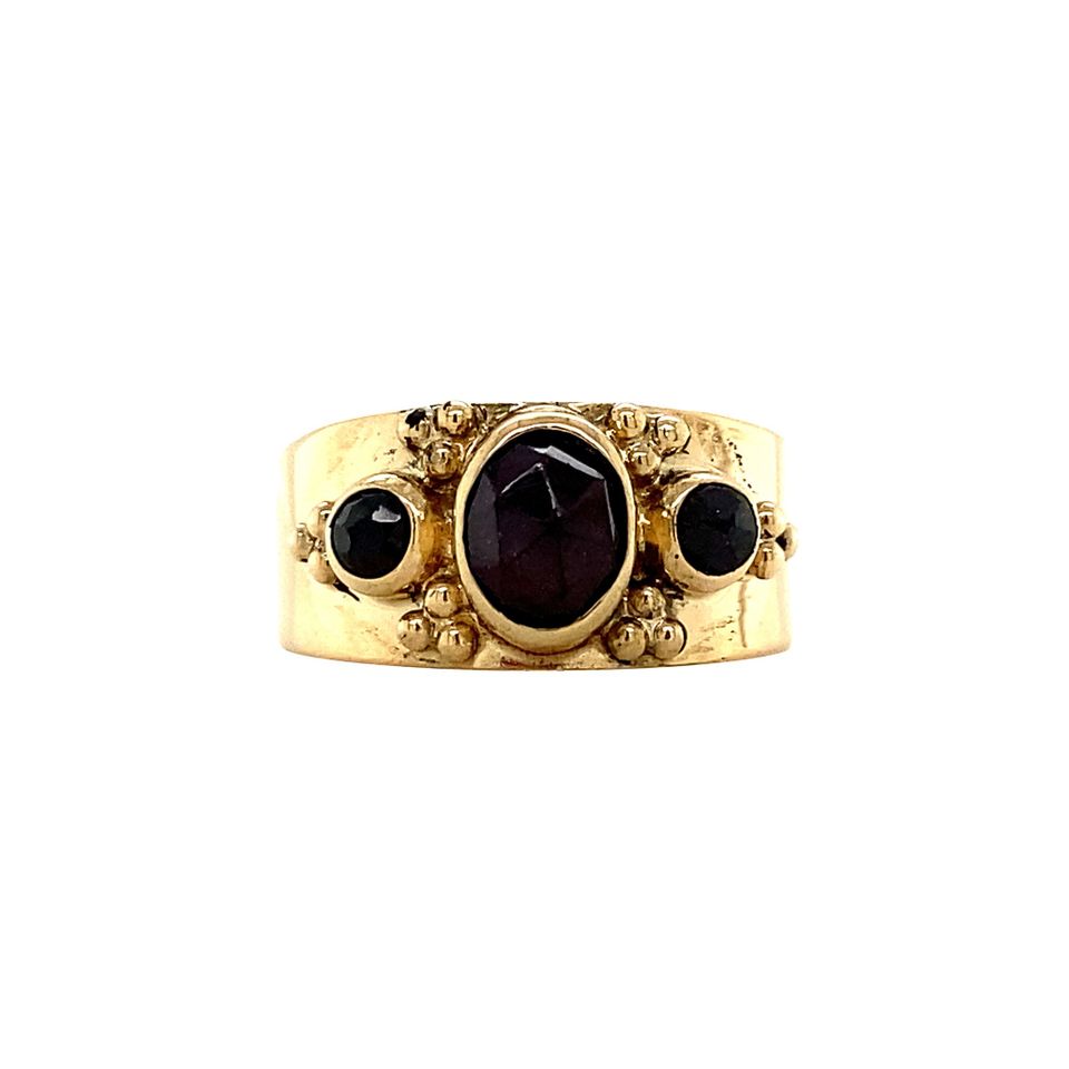 Vintage 14K Gold Ring with Garnet