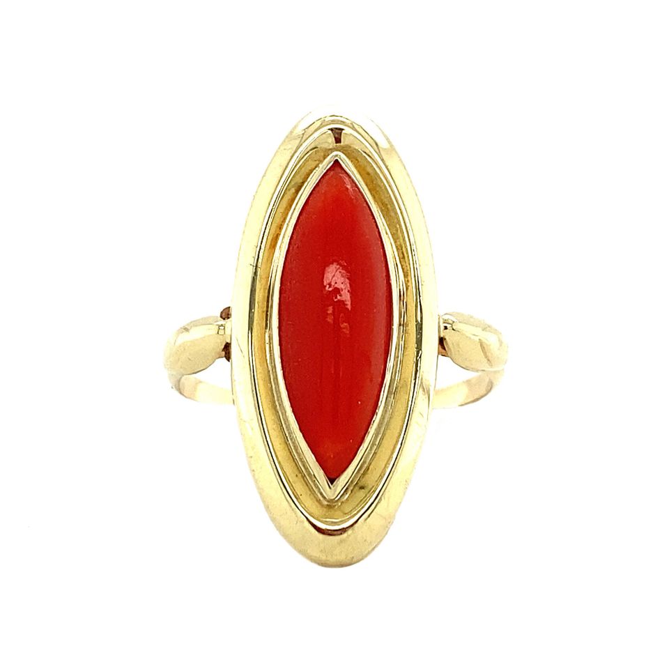 Vintage 14K Gold Ring with Red Coral
