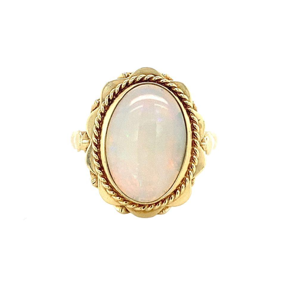 Vintage 14K Gold Ring with Opal