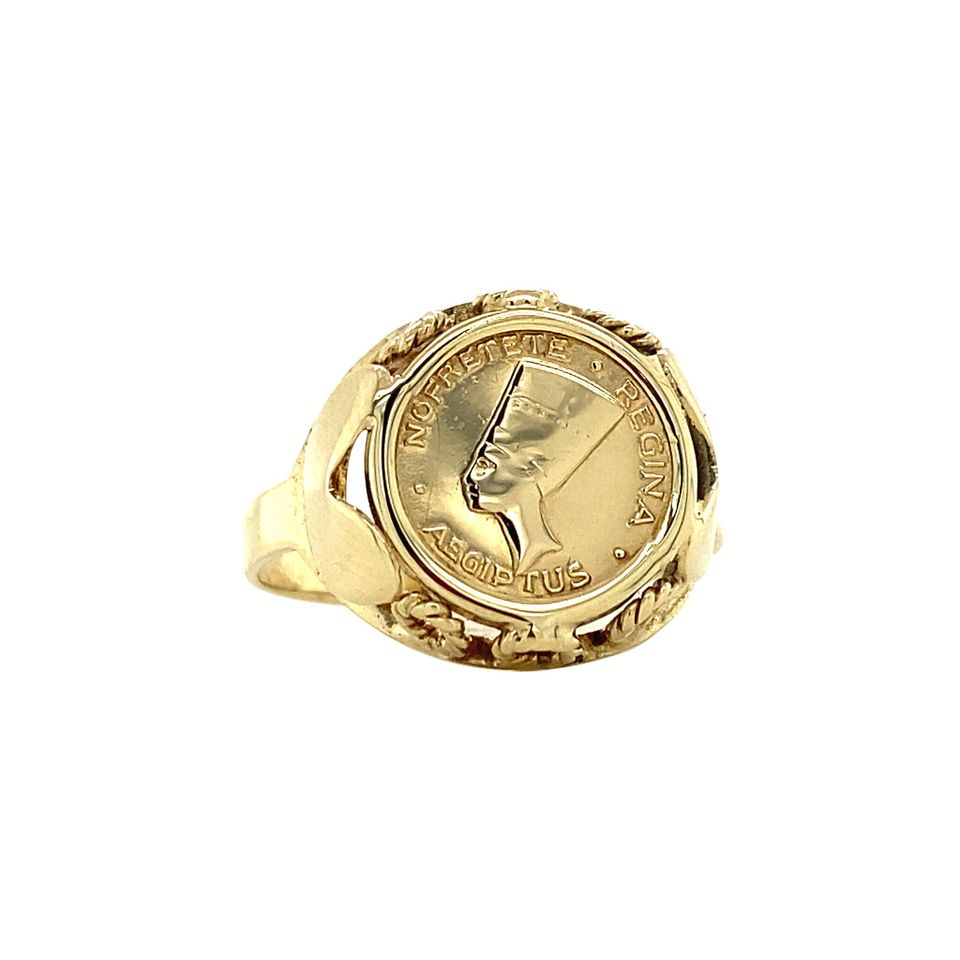 Vintage 14K Gold Ring with Coin