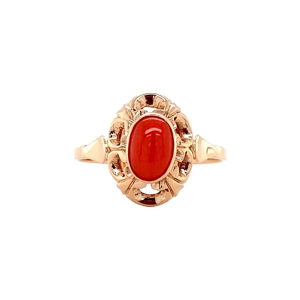 Vintage 14K Gold Ring with Red Coral