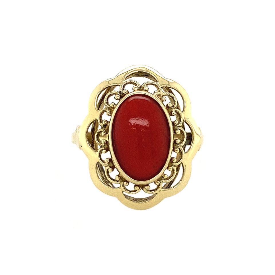 Vintage 14K Gold Ring with Red Coral