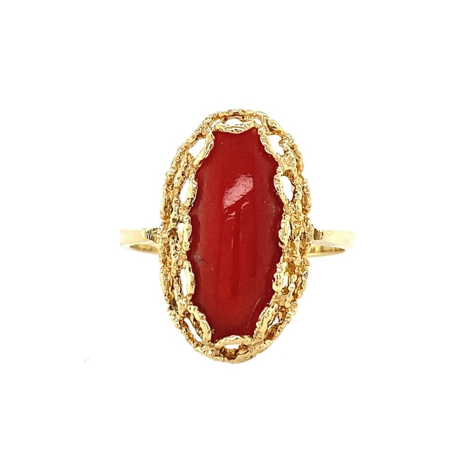 Vintage 14K Gold Ring with Red Coral
