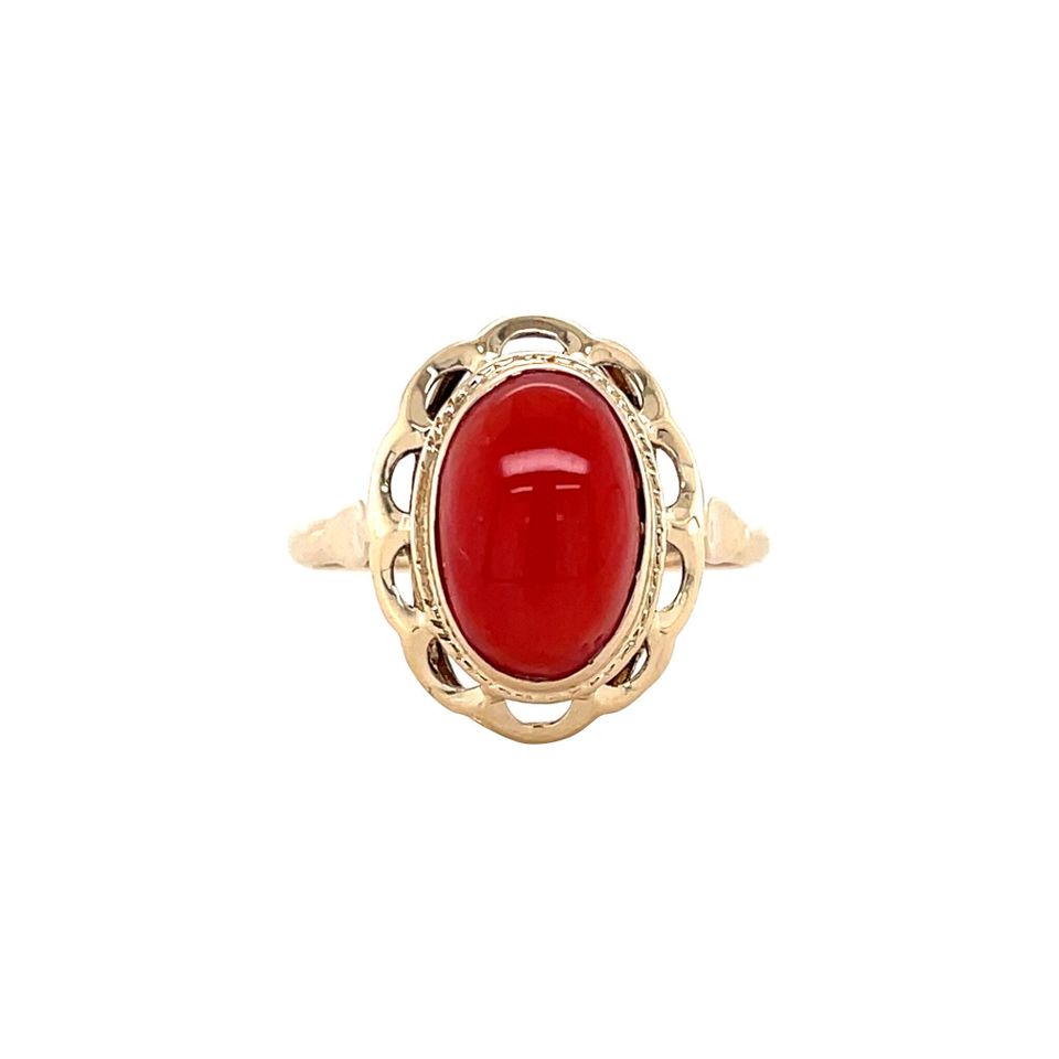 Vintage 14K Gold Ring with Red Coral