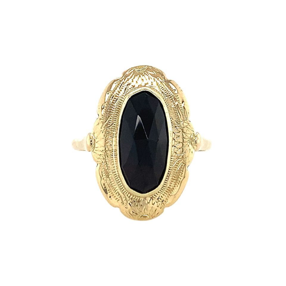 Vintage 14K Gold Ring with Garnet