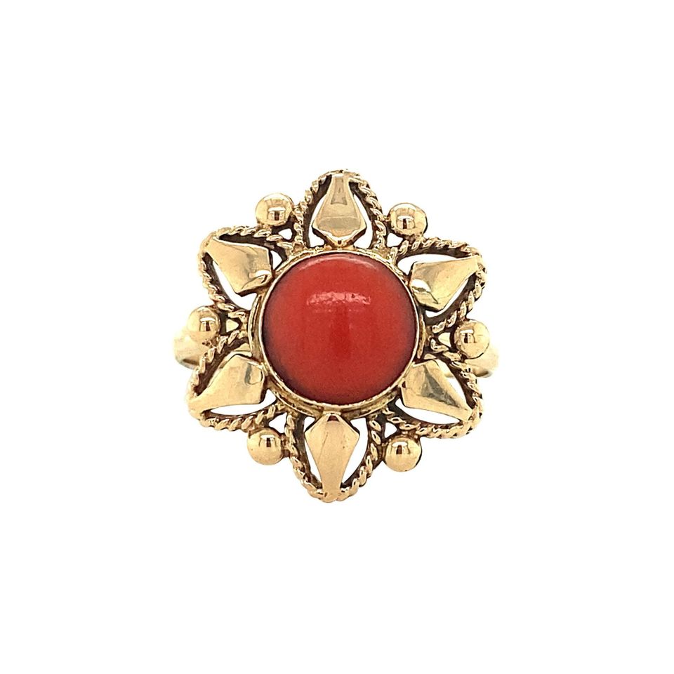Vintage 14K Gold Ring with Red Coral