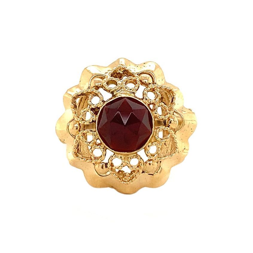 Vintage 14K Gold Ring with Garnet