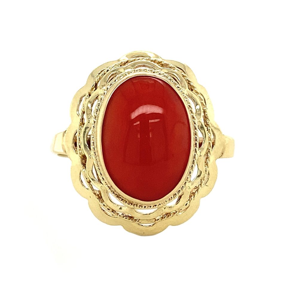Vintage 14K Gold Ring with Red Coral
