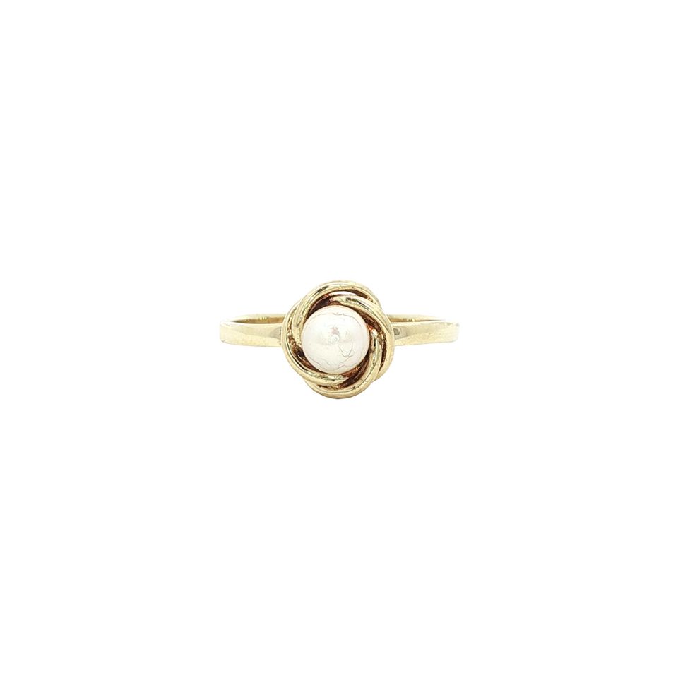 Vintage 14K Gold Ring with Pearl