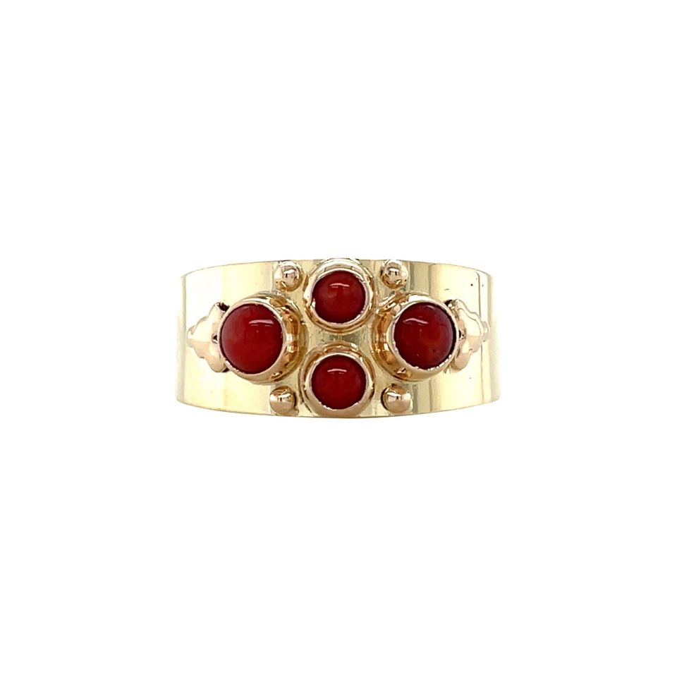 Vintage 14K Gold Ring with Red Coral
