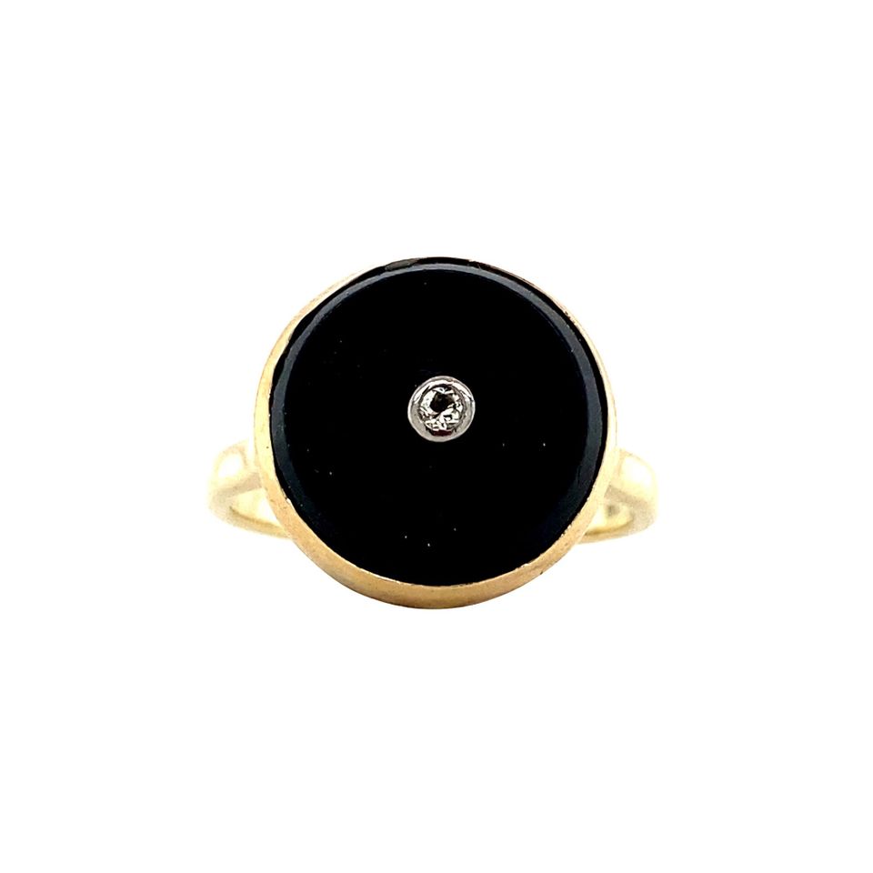 Vintage 14K Gold Ring with Onyx and Diamond