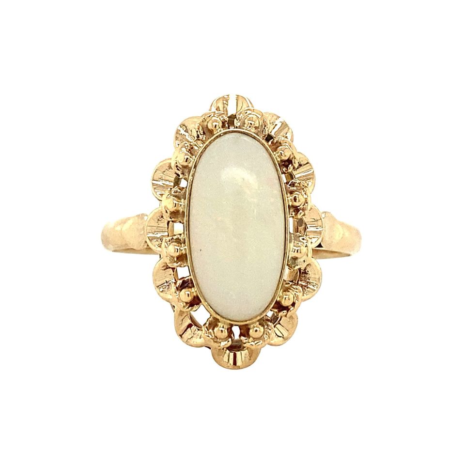 Vintage 14K Gold Ring with Opal